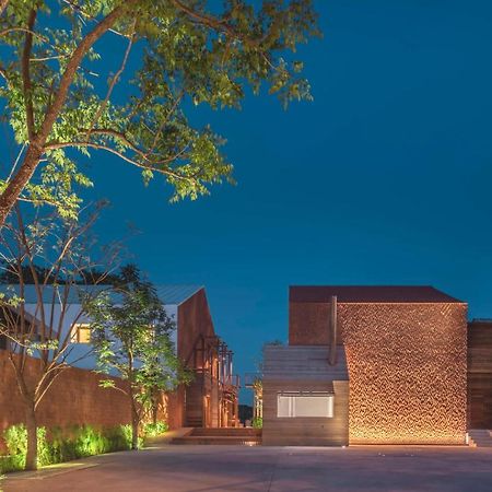Baan Pomphet Hotell Phra Nakhon Si Ayutthaya Exteriör bild
